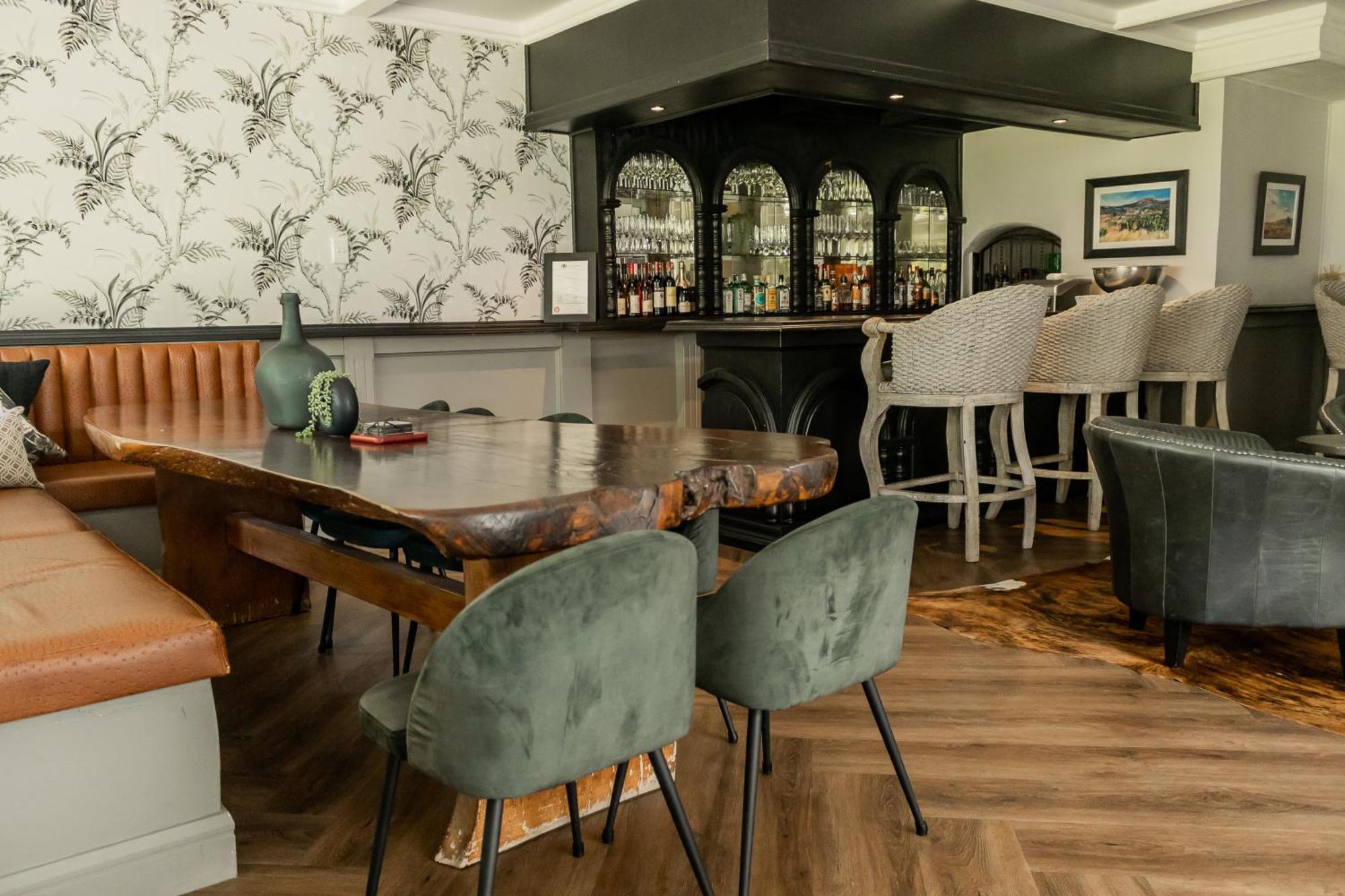 The Wesley Boutique Hotel & Spa Johannesburg Exterior photo